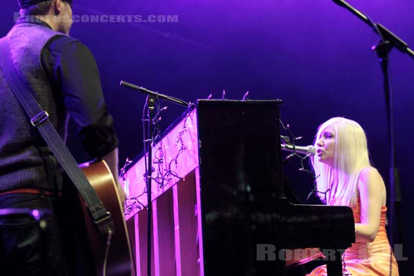 THE ROSEBUDS - 2011-10-29 - PARIS - Espace Charlie Parker - Grande Halle - 